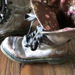 Floral Dr. Martens